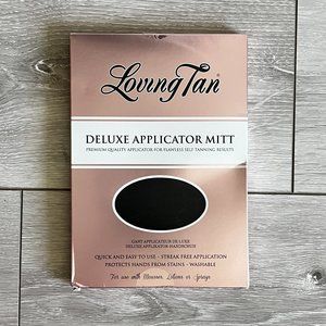 NWT Loving Tan Deluxe Applicator Mitt